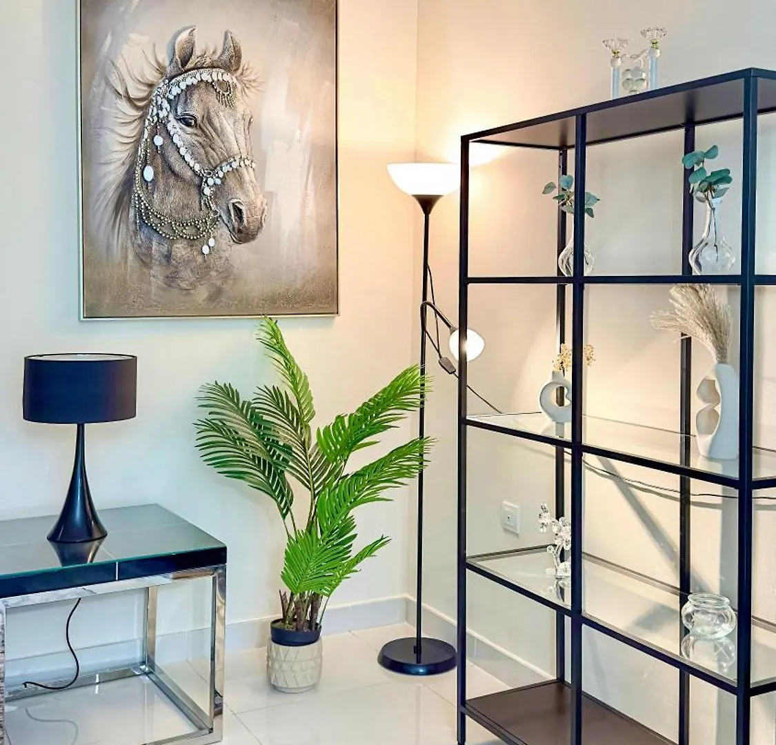 369 Stays- 2 Bedroom Apartment In Business Bay 두바이 0*,  아랍에미리트